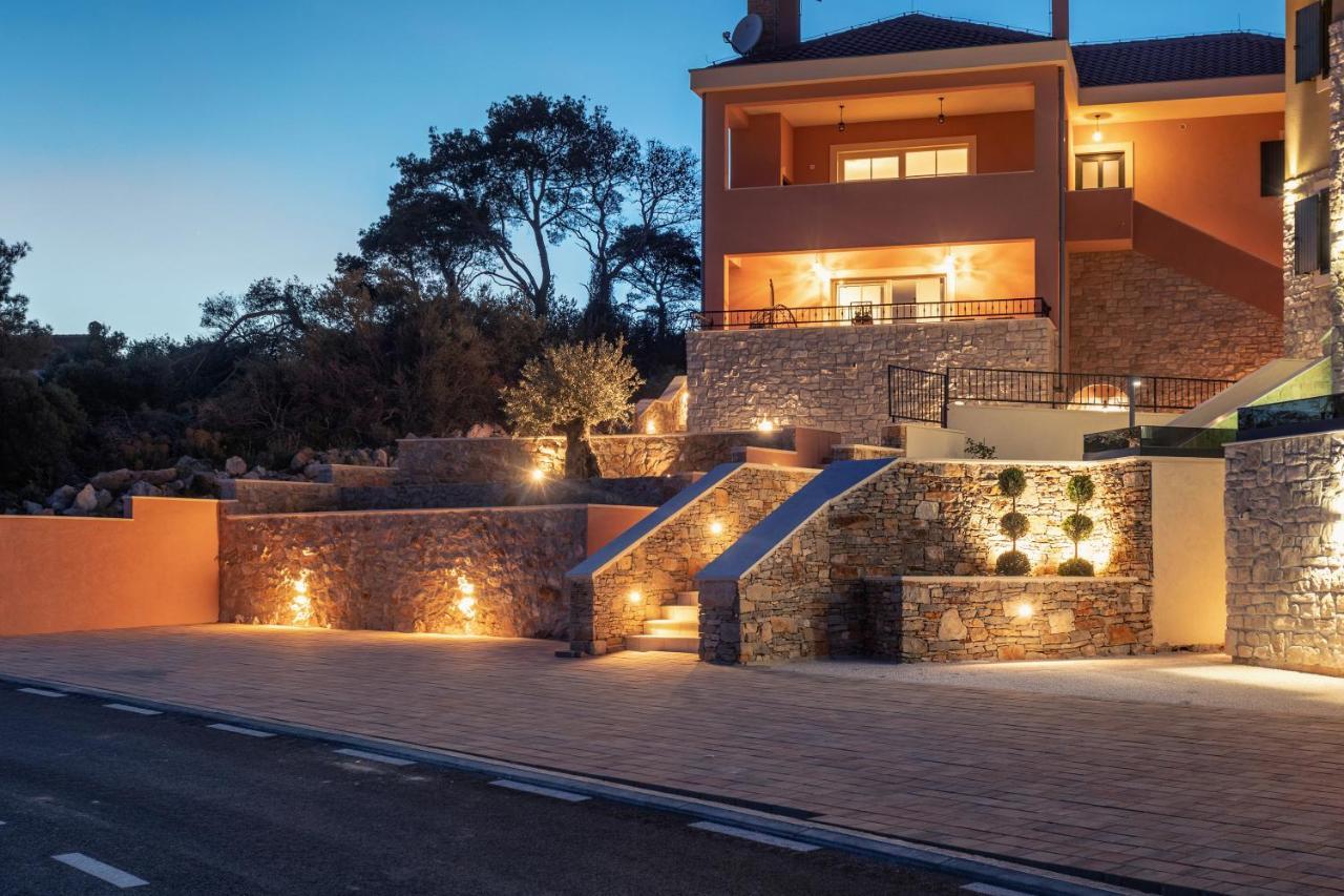 Lovro Luxury Apartment With Jacuzzi And Terrace Sea View Sali Zewnętrze zdjęcie